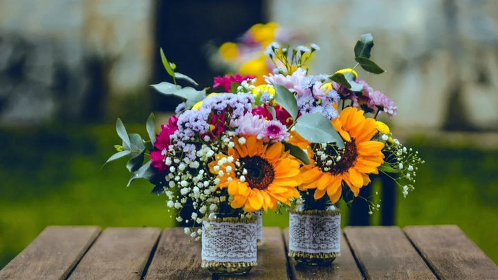 10 Ways to Make Your Flower Arrangements Top-Tier