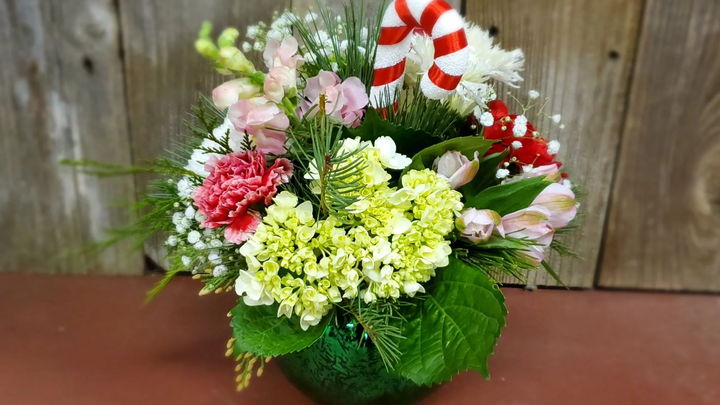 Christmas Flower Arrangements for Holiday Retail